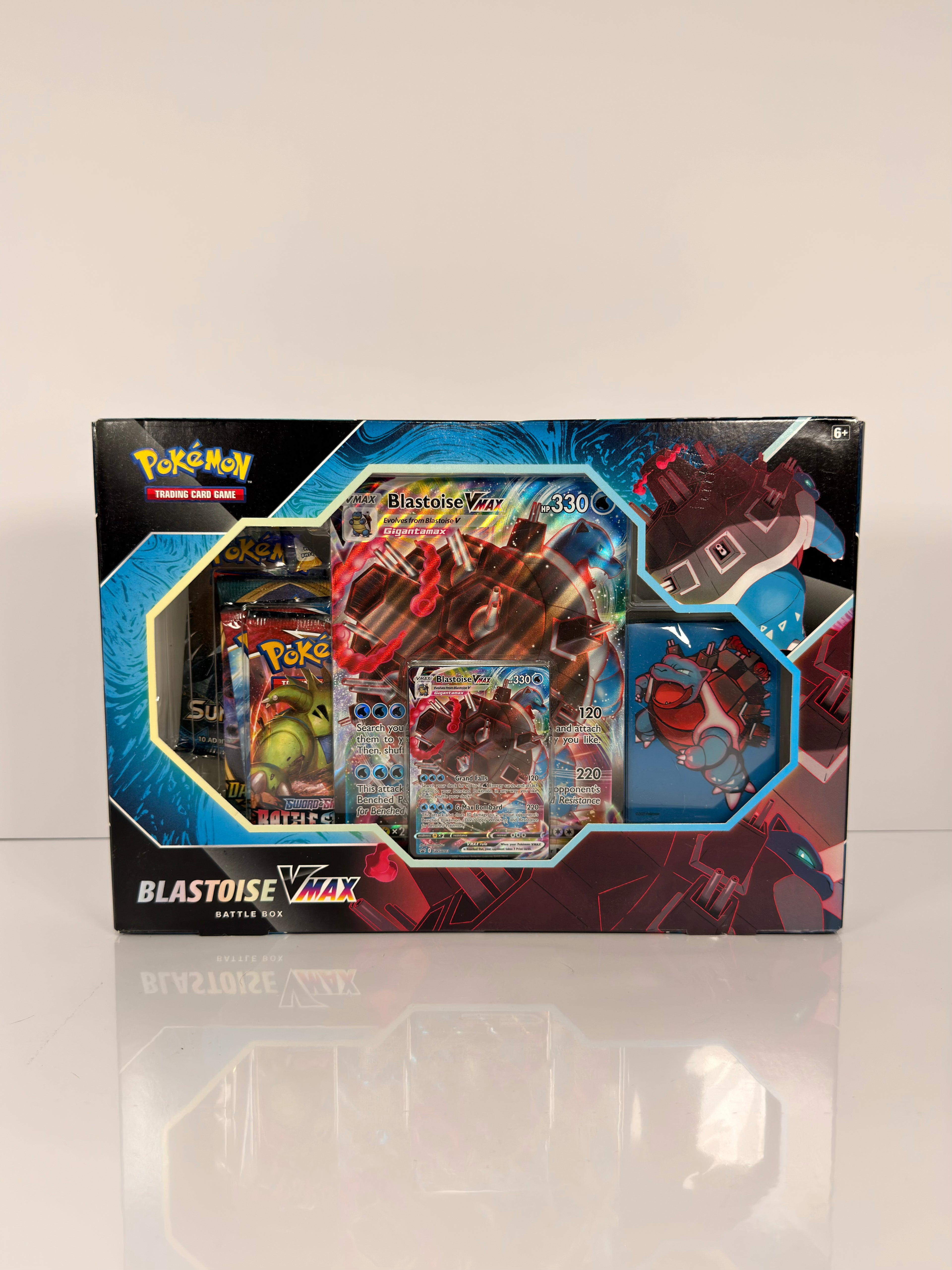 Pokemon TCG: Blastoise VMAX Battle Box